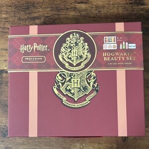 Profusion Cosmetics Hogwarts Beauty Set